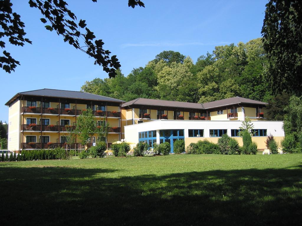 Parkhotel Zur Klause バート・ハル エクステリア 写真